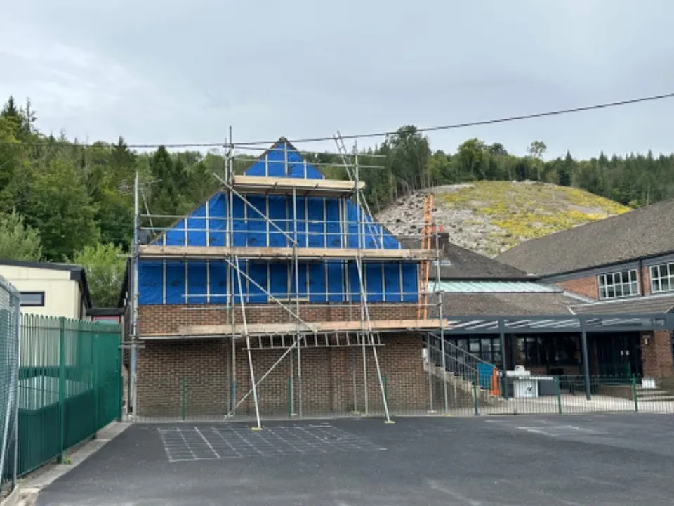 Structural steel framework integrated into a Hampshire building project